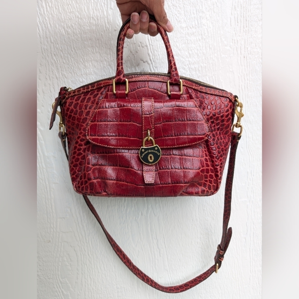 Dooney & Bourke Campbell Croco Embossed Leather Satchel With Matching Wallet - Picture 2 of 15